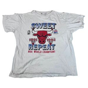 Vintage Chicago Bulls NBA Champions 1991 1992 Sweet Repeat T-Shirt Size Large